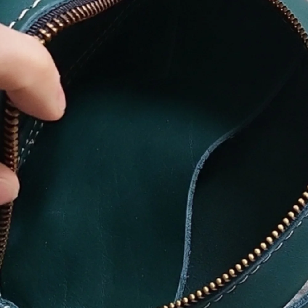 Portland Leather Peacock Teal Green Round Crossbody Bag NWOT - Picture 3 of 5